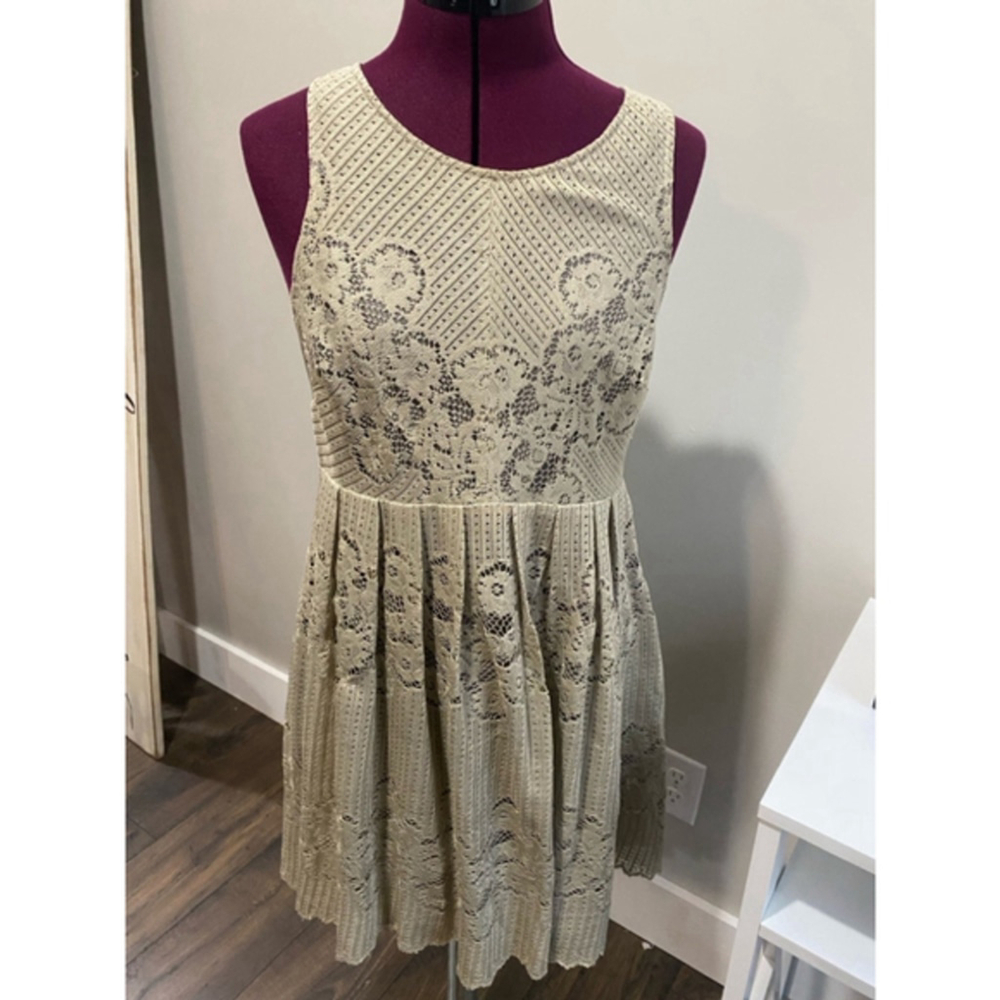 Free People Rocco Lace Overlay Size 10 Dress